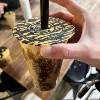Tiger Sugar - Black Sugar Boba + Pearl Coffee Latte - Bubble Tea Near Me - Chicago, Illinois