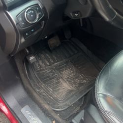 Maaco Auto Body Shop & Painting - Left my vehicle dirty after joy riding in my car