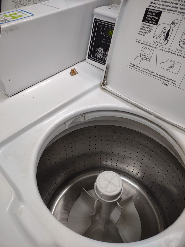 PGS COIN LAUNDRY Updated October 2024 14 Photos & 10 Reviews 5808