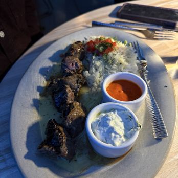 Violí Oakbrook - Steak Souvlaki - Greek Near Me - Oak Brook, Illinois