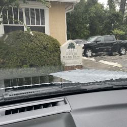 Mama Bare Sugaring Studio - Lake Mary - Sign at location
