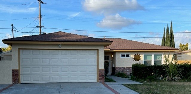 Slide of Rudy’s roofing