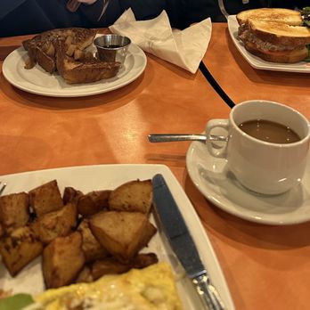 Big Joe's - Breakfast & Brunch Near Me - San Francisco, California Big Joe's - Breakfast & Brunch Near Me - San Francisco, California