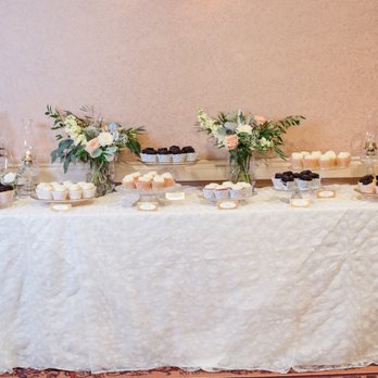Flowers By Rebekah - Hollydphotos.com - Floral Designers Near Me