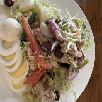 Il Corso - Insalata Di Tonno - Italian Near Me - Palm Desert, California Il Corso - Insalata Di Tonno - Italian Near Me - Palm Desert, California