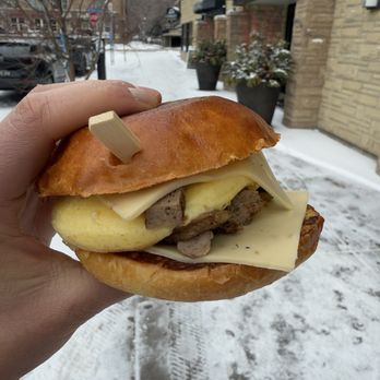 Egg On A Roll - Egg, pepper jack cheese, mushrooms, excellent brioche bun - Breakfast & Brunch Near Me - Minneapolis, Minnesota