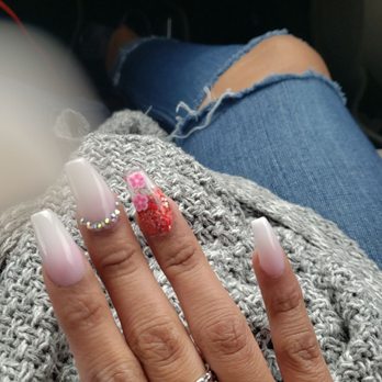 DKM Nails - Nail Salons Near Me - Houston, Texas