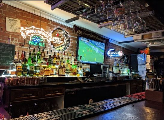 Streets Pub and Grub by null