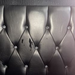 Habibi Furniture - The beginning of a disaster