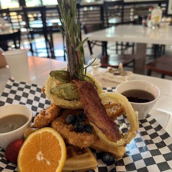 Lemon Tree Cafe - Mama's Waffle Chicken - Belgian Waffle with crispy panko chicken breast, bacon, onion rings, jalapeño, fruit and gravy. - Breakfast & Brunch Near Me - Rancho Cucamonga, California