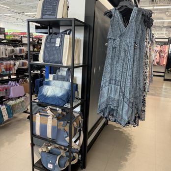 Bloomingdale's Outlet - Department Stores Near Me - Orange, California