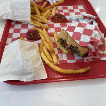 Sam’s Burgers - Barbecue burger and fries - Burgers Near Me - Fresno, California Sam’s Burgers - Barbecue burger and fries - Burgers Near Me - Fresno, California
