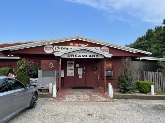 Dreamland BBQ by null