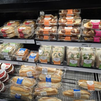 Meijer - Grocery Near Me - Elgin, Illinois