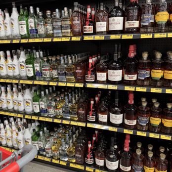 Grocery Outlet - Liquor aisle - Grocery Near Me - Henderson, Nevada