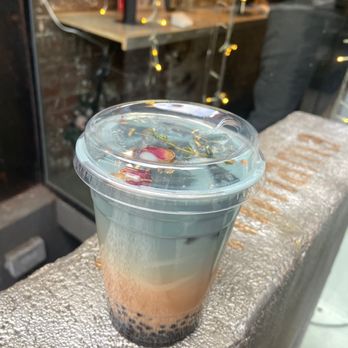 AlimamaTea - Royal milk tea with mini boba - Desserts Near Me - New York, New York