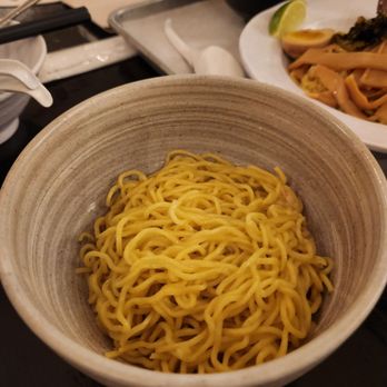 Momosan Waikiki - Extra noodles - Ramen Near Me - Honolulu, Hawaii