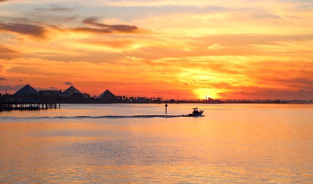 Galveston Island Boat Rentals, Galveston Roadtrippers