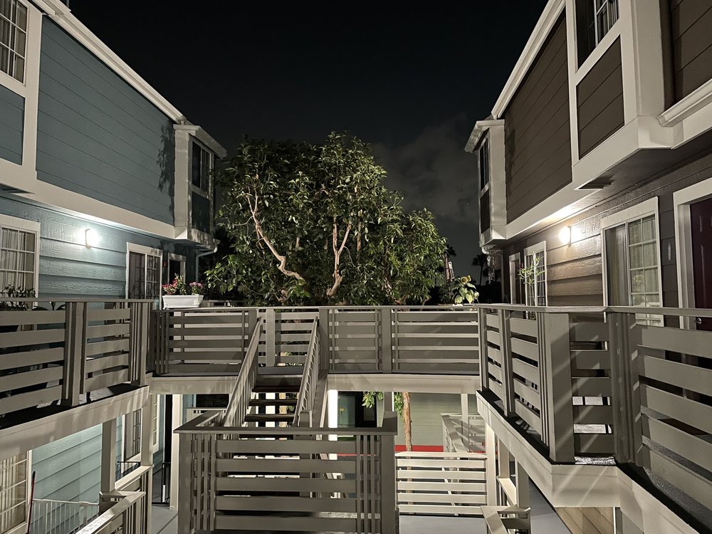 HUNTINGTON BREAKERS APARTMENTS 65 Photos & 131 Reviews 21270 Beach Blvd, Huntington Beach