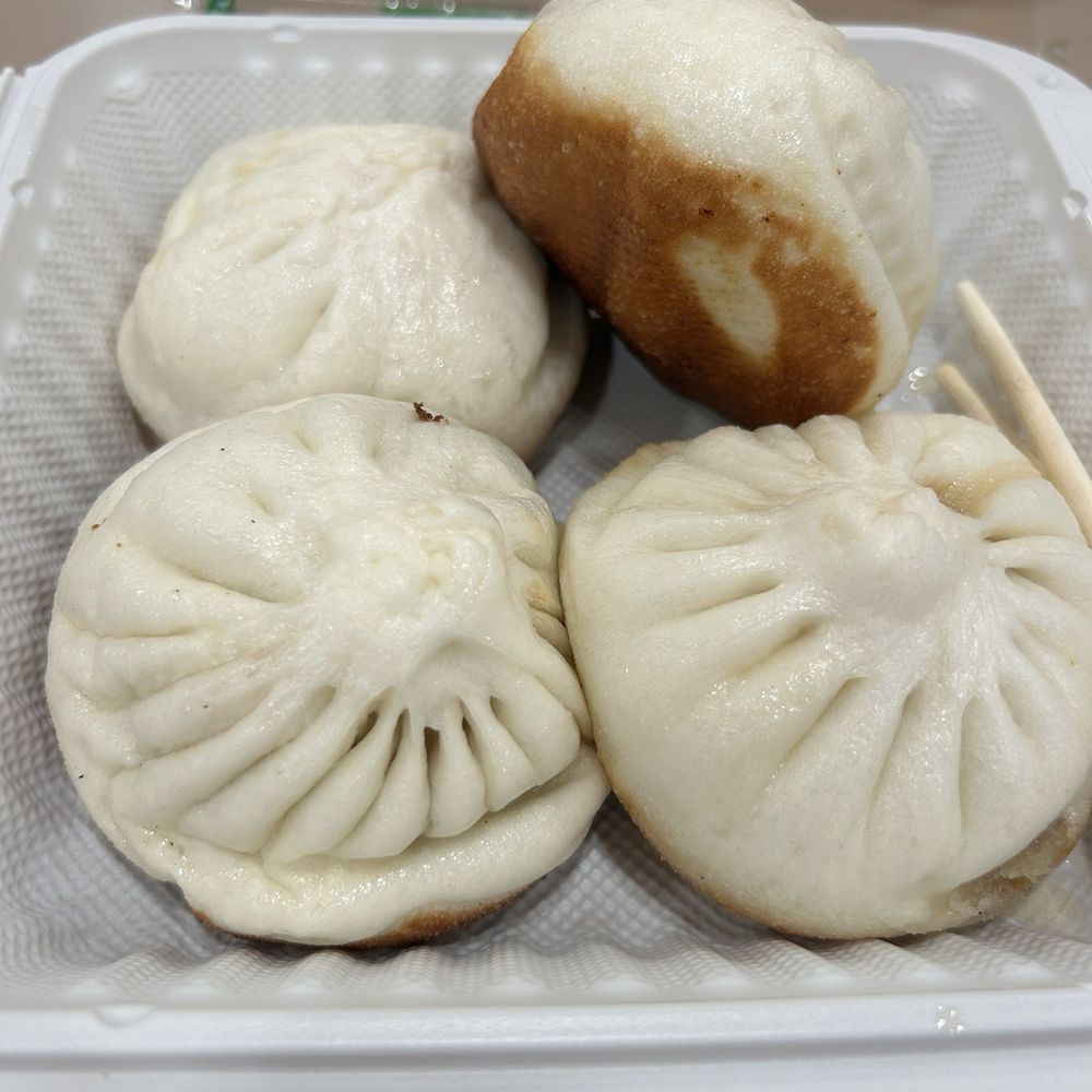 Pork crispy bun Pork crispy bun