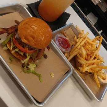 Big Buns - Kids burger with fries and a rose all day drink - Burgers Near Me - Arlington, Virginia