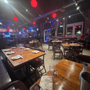 Pubbelly Sushi - Very empty on a Friday evening - Sushi Bars Near Me - Kendall, Florida