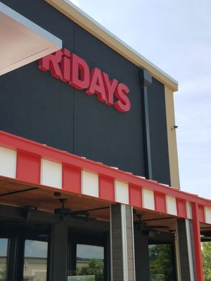 TGI Fridays by null