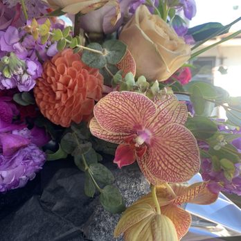 Dream Flowers - Florists Near Me - San Leandro, California Dream Flowers - Florists Near Me - San Leandro, California