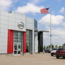 Mills Auto Center