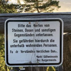 Aussichtspunkt Kreuzberg - ... muss man wirklich darauf hinweisen ??? ...