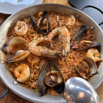 Dos Besos - Seafood Paella - Spanish Near Me - Pasadena, California
