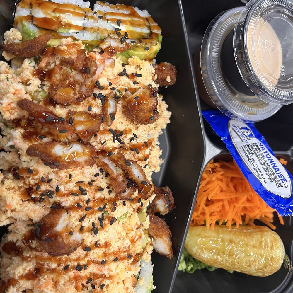 Culiacan Roll - Avocado especial (my favorite) - Sushi Bars Near Me - Norwalk, California Culiacan Roll - Avocado especial (my favorite) - Sushi Bars Near Me - Norwalk, California