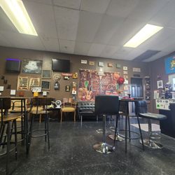 Yisos Cigar - Lounge