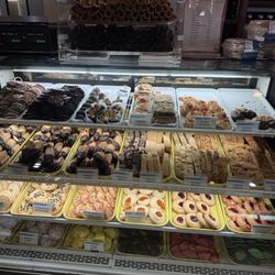 Pane E Vino Italian Restaurant, Deli & Bakery