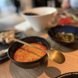 21. Tom Yum Soup / 冬阴功汤