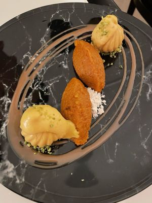 Adrak Yorkville by null