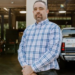 Chloe's Auto Repair and Tire Roswell