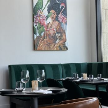 The Glen - Inside seating - Seafood Near Me - Frisco, Texas The Glen - Inside seating - Seafood Near Me - Frisco, Texas