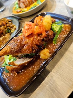 Tiptara : Thai Food by null