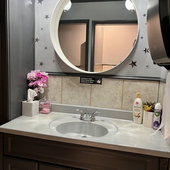 The Crescent Lounge - Ladies room - Lounges Near Me - Columbus, Ohio The Crescent Lounge - Ladies room - Lounges Near Me - Columbus, Ohio