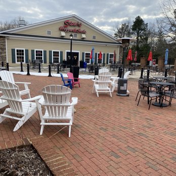 Common Grounds Coffee - Outdoor seating. - Bakeries Near Me - Ruther Glen, Virginia