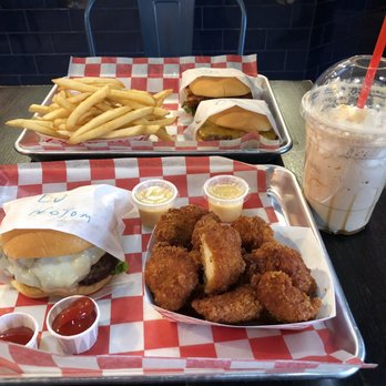 Halalbee's - Burgers Near Me - Jamaica, New York