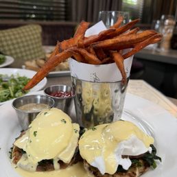 Eggs Benedict and delicious sweet potato fries! Eggs Benedict and delicious sweet potato fries!