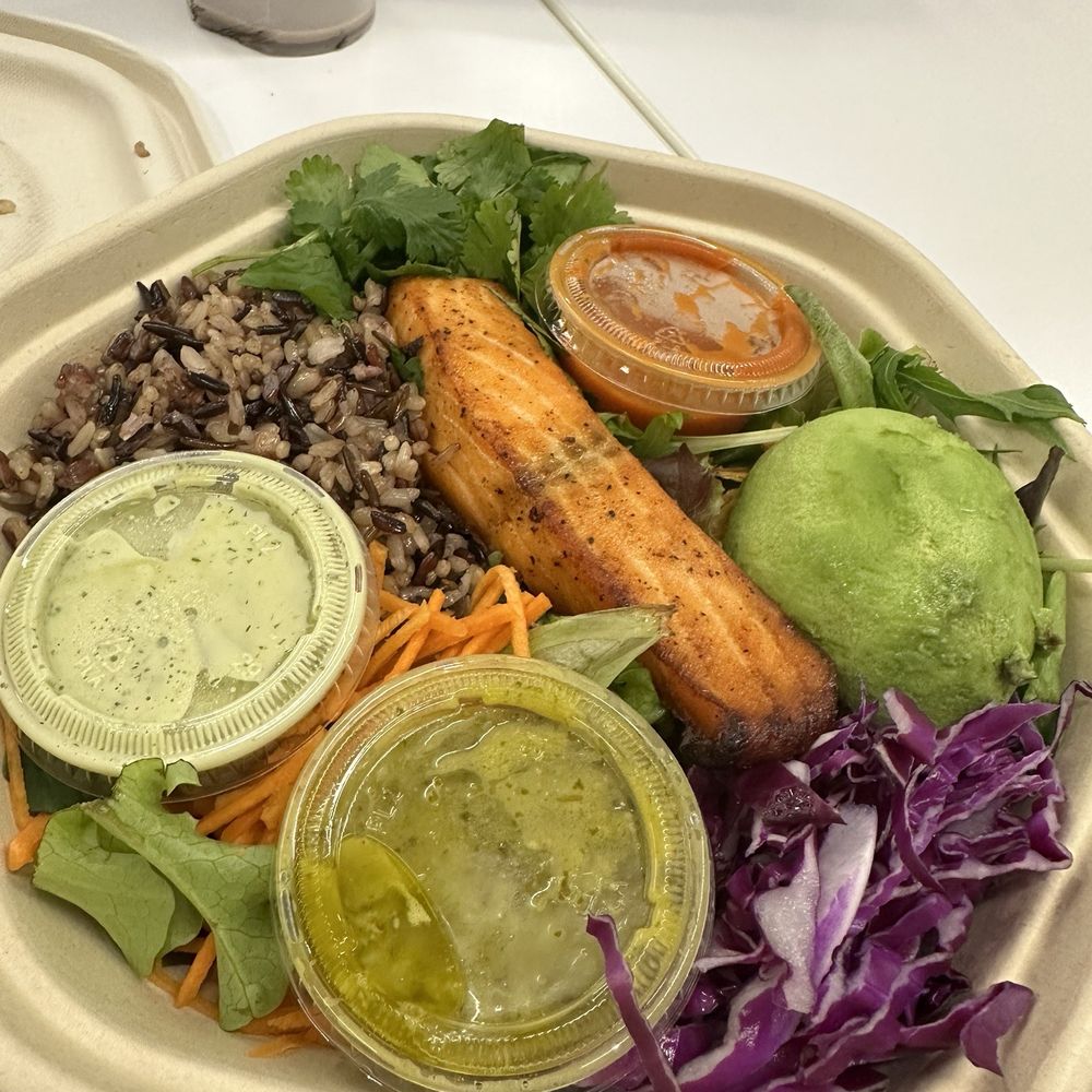 sweetgreen - Healthy Salads, Wraps, and Bowls - Fish taco bowl customized with wild rice, carrots, spring mix, cilantro. - Salad Near Me - Lynnfield, Massachusetts sweetgreen - Healthy Salads, Wraps, and Bowls - Fish taco bowl customized with wild rice, carrots, spring mix, cilantro. - Salad Near Me - Lynnfield, Massachusetts