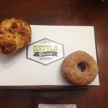 Kettle Glazed Doughnuts - Crouffin and Cronut - Donuts Near Me - Hollywood, California Kettle Glazed Doughnuts - Crouffin and Cronut - Donuts Near Me - Hollywood, California