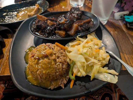 The Island Spot by null