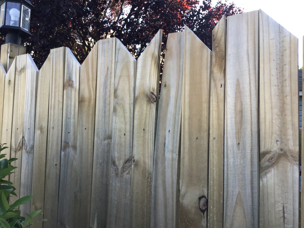 VIRGINIA BEACH FENCE COMPANY Williamsburg, Virginia Fences & Gates