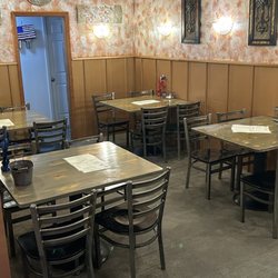 Carota's Pizza - Inside