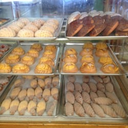 Esparza Bakery - Pan dulce