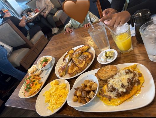 Another Broken Egg Cafe by null